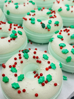 Christmas Wreath Bath Bomb